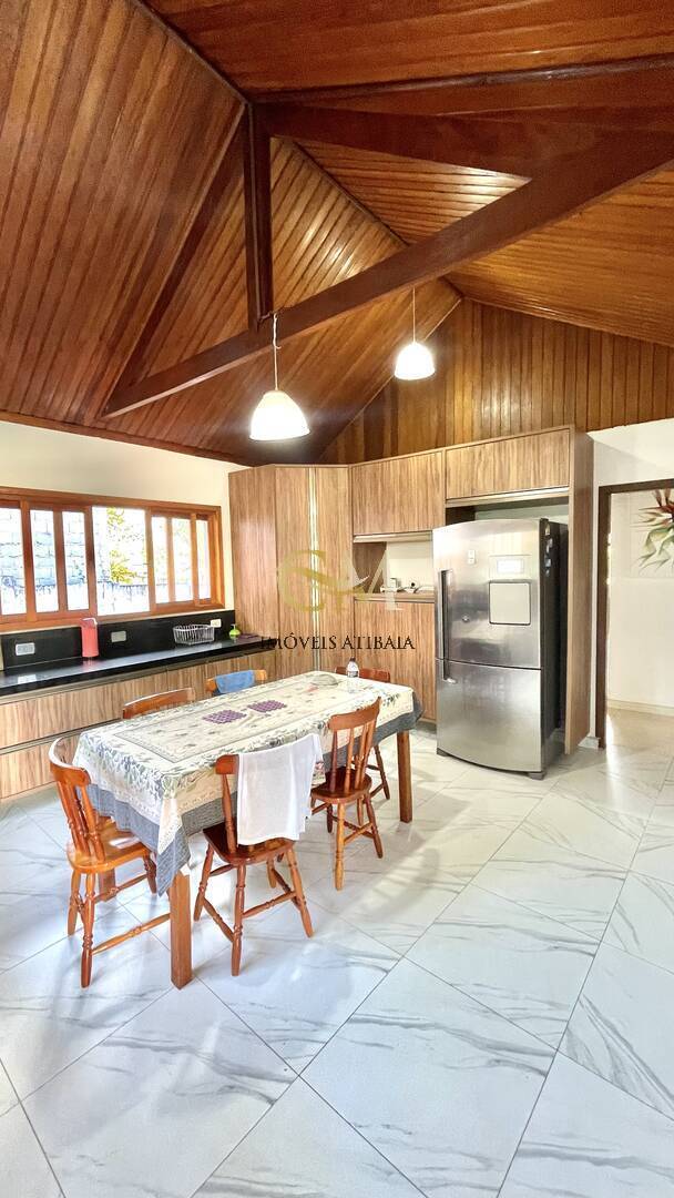 Casa, 3 quartos, 1578 m² - Foto 8