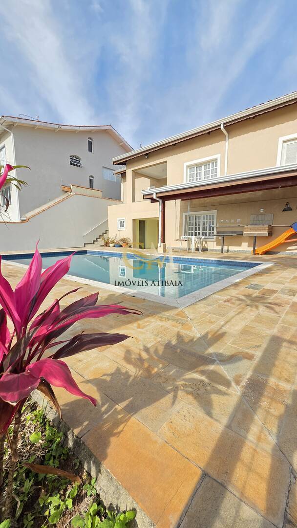 Casa, 4 quartos, 900 m² - Foto 1