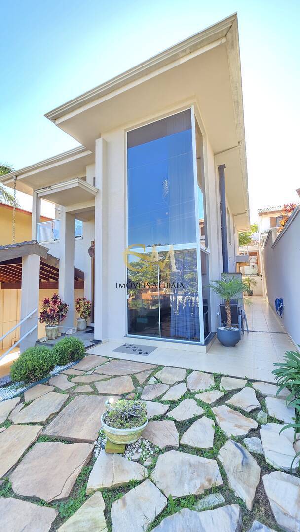 Casa, 3 quartos, 360 m² - Foto 1