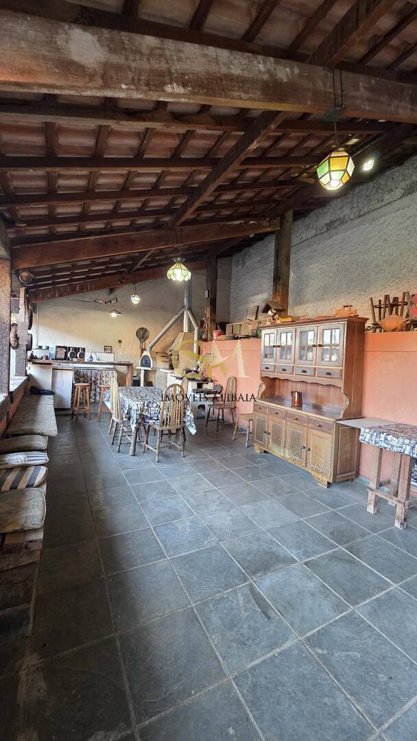 Casa, 4 quartos, 300 m² - Foto 1